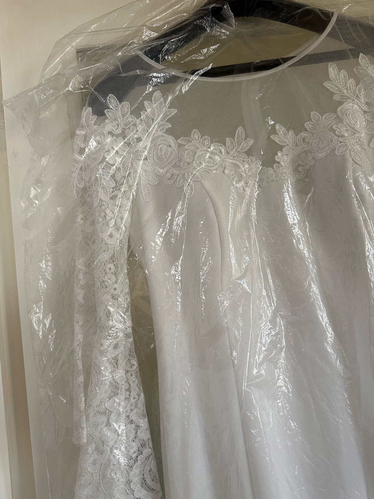 Robe blanche marriage ou fiançailles 