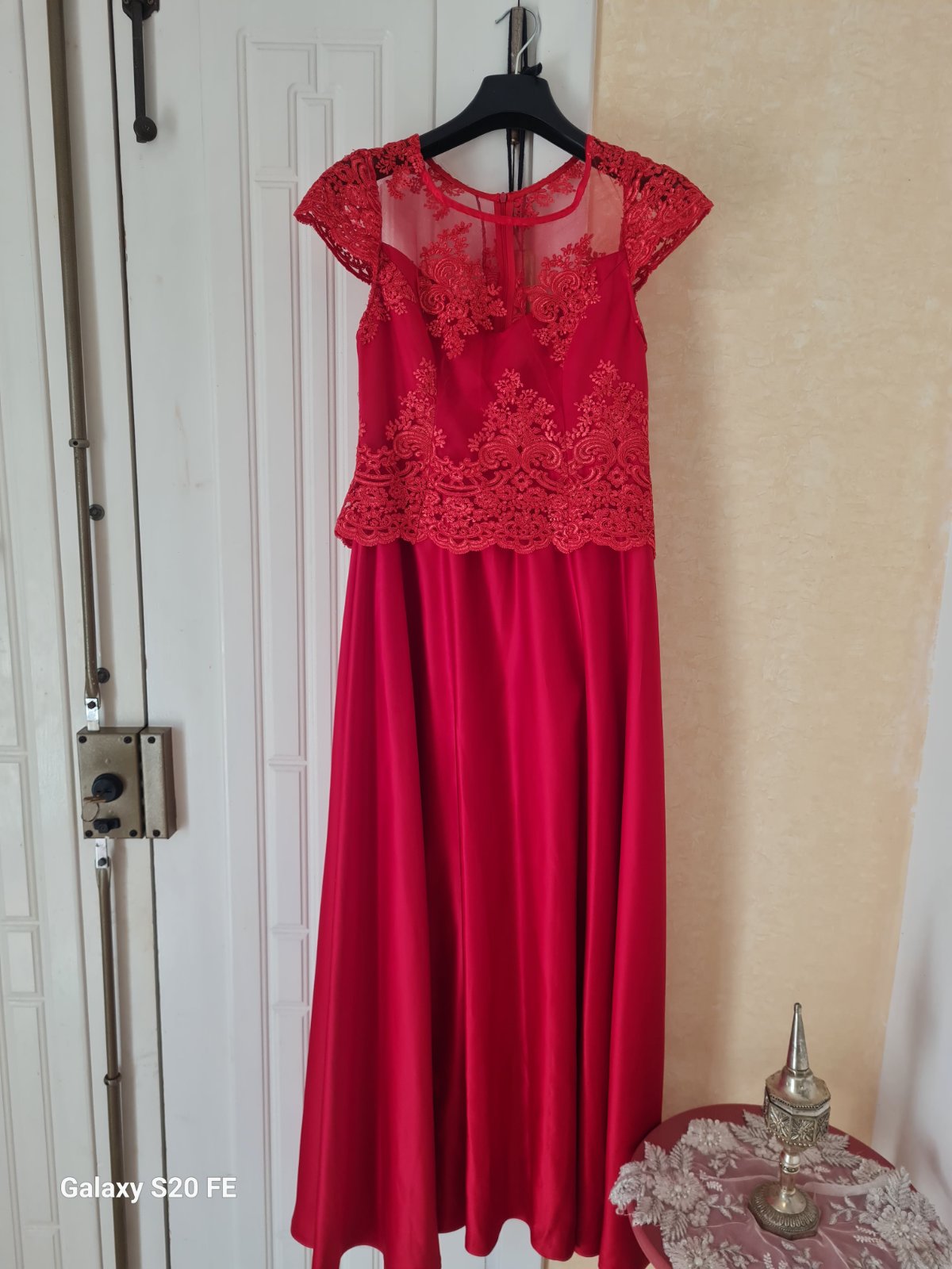 Robe très class en rouge