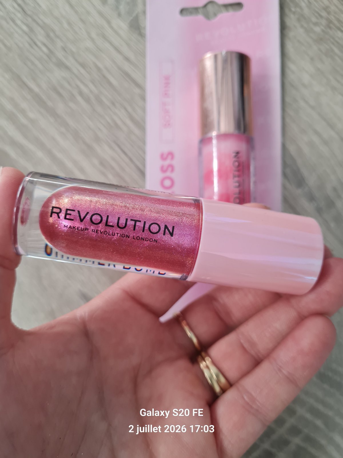 Gloss original  RÉVOLUTION importé de france 