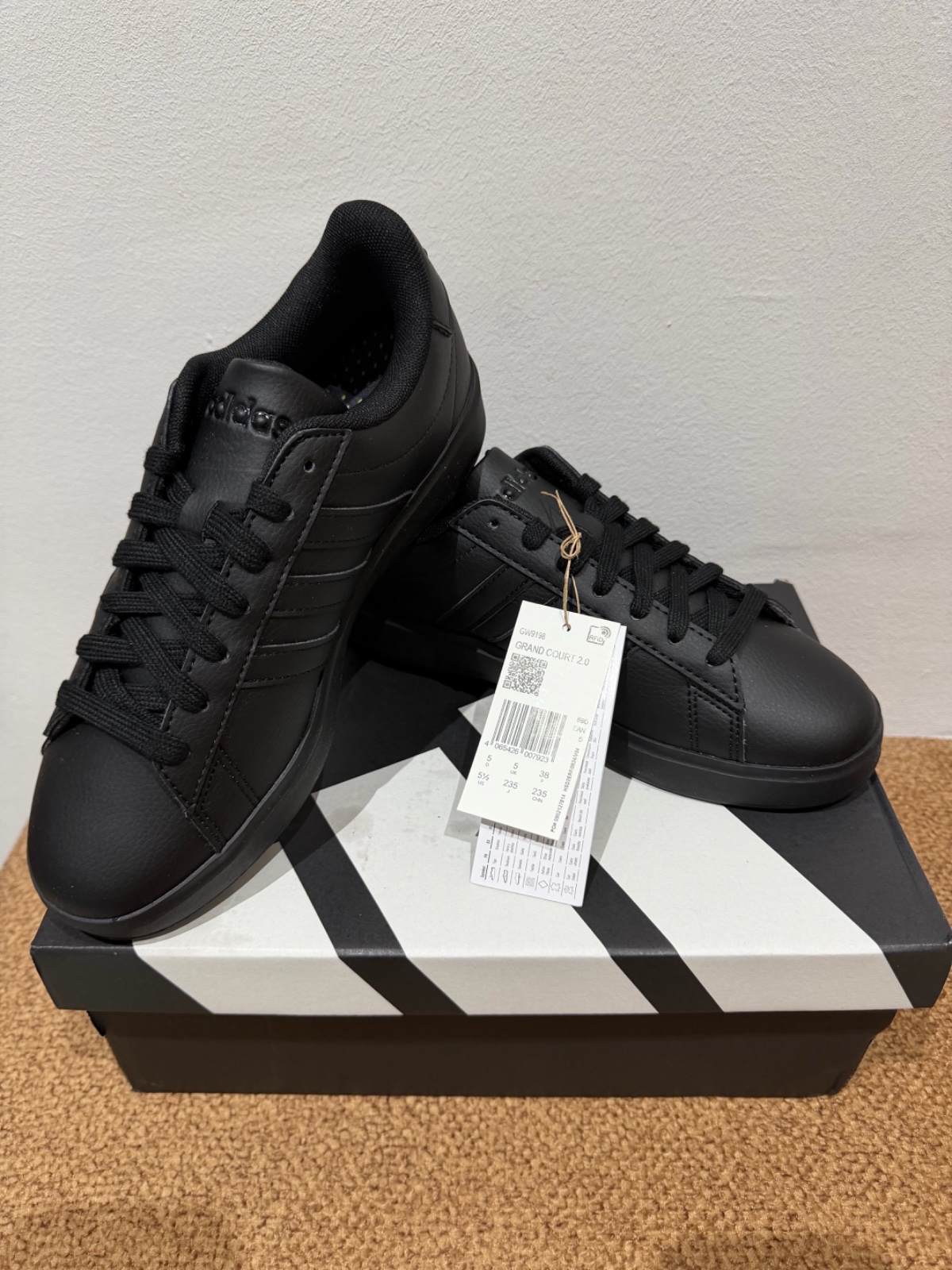 Chaussure Adidas Grand Court original importé 🇫🇷
