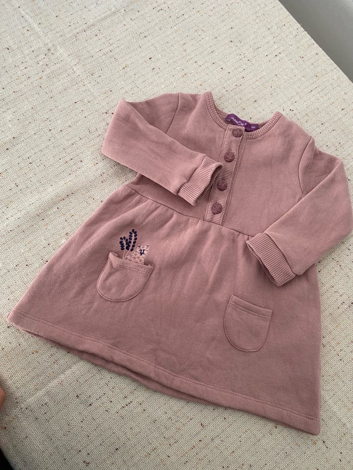 Robe mignonne pour bébé