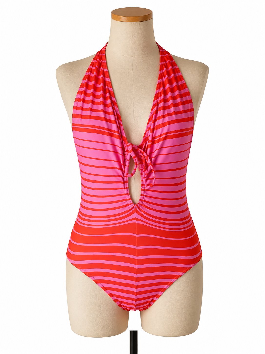 Maillot de bain une pièce rayé rose et rouge Description : Maillot de bain une pièce à rayures rose et rouge, avec détail noué à l’avant. Très joli et féminin. 🌸