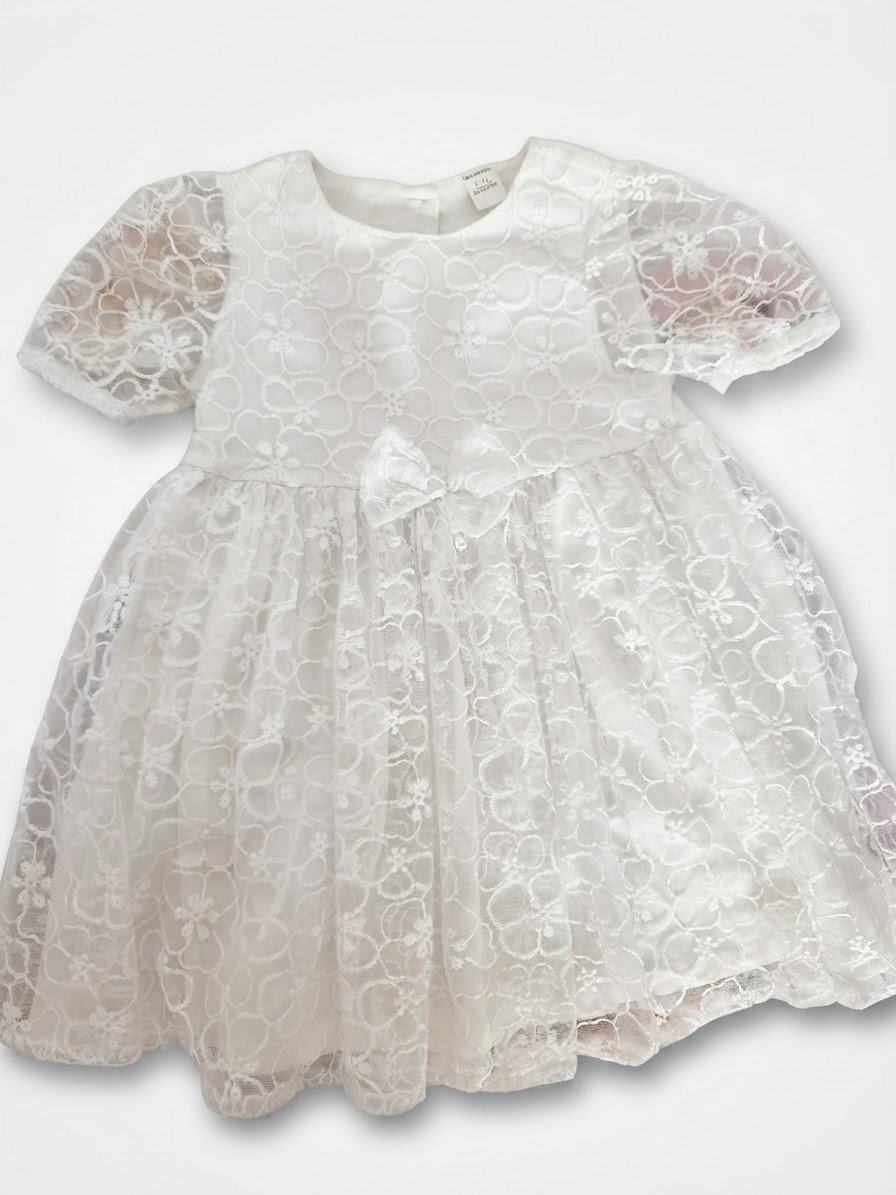 Robe blanche taille 3/4 ans