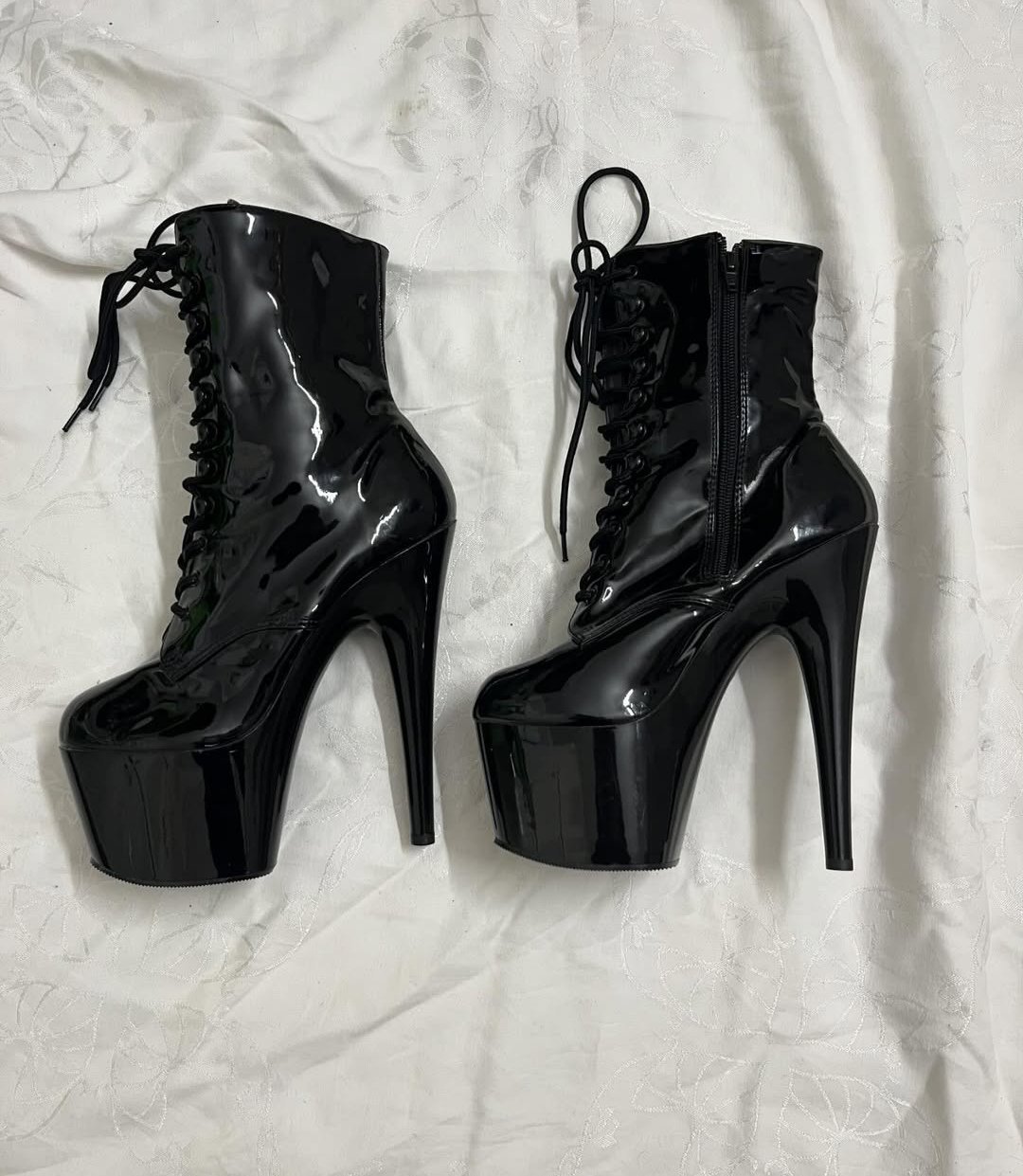 Heels dance