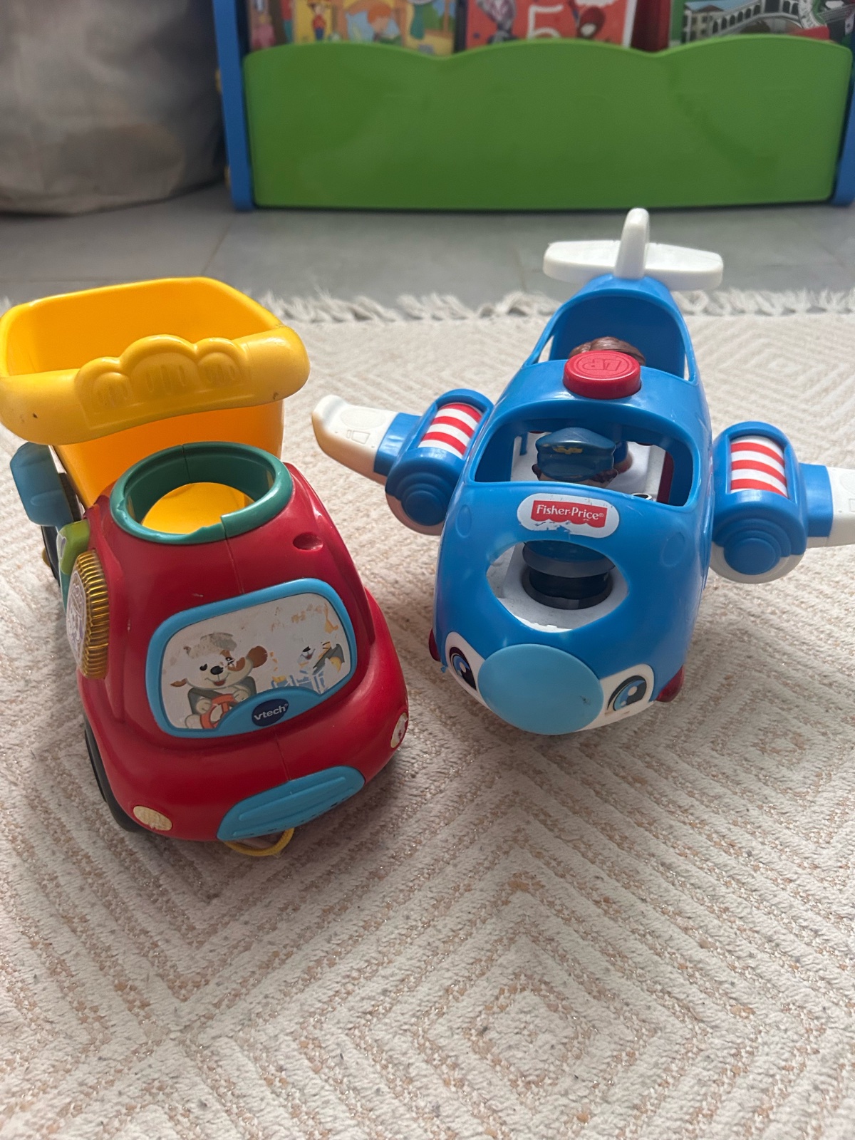 Lot de jouets 