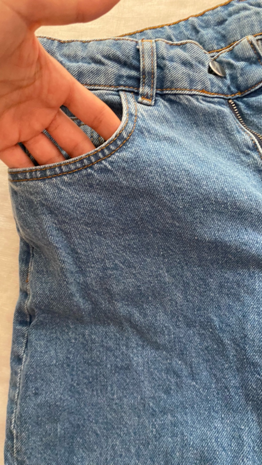 Dispo 2 panta taille 38+  tres bon etat