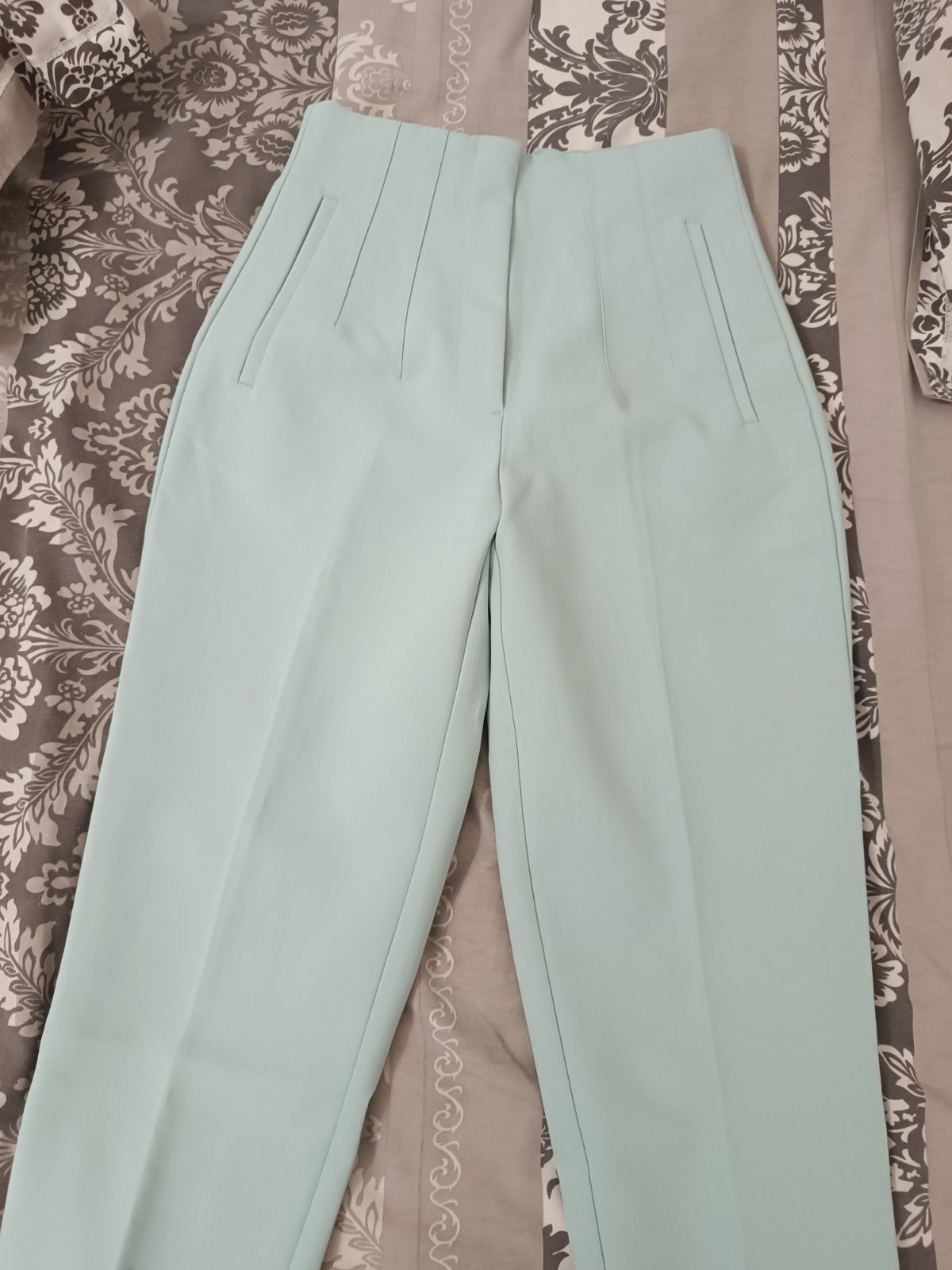 Pantalon Zara 
