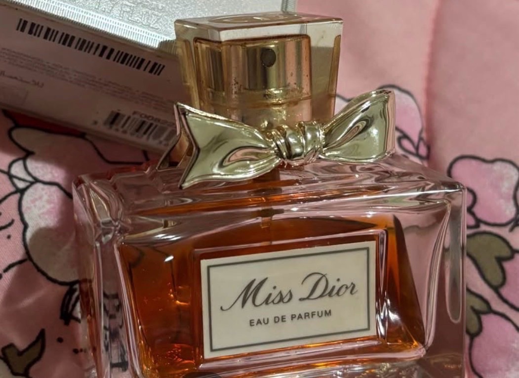 Parfum miss dior "prix negociable"