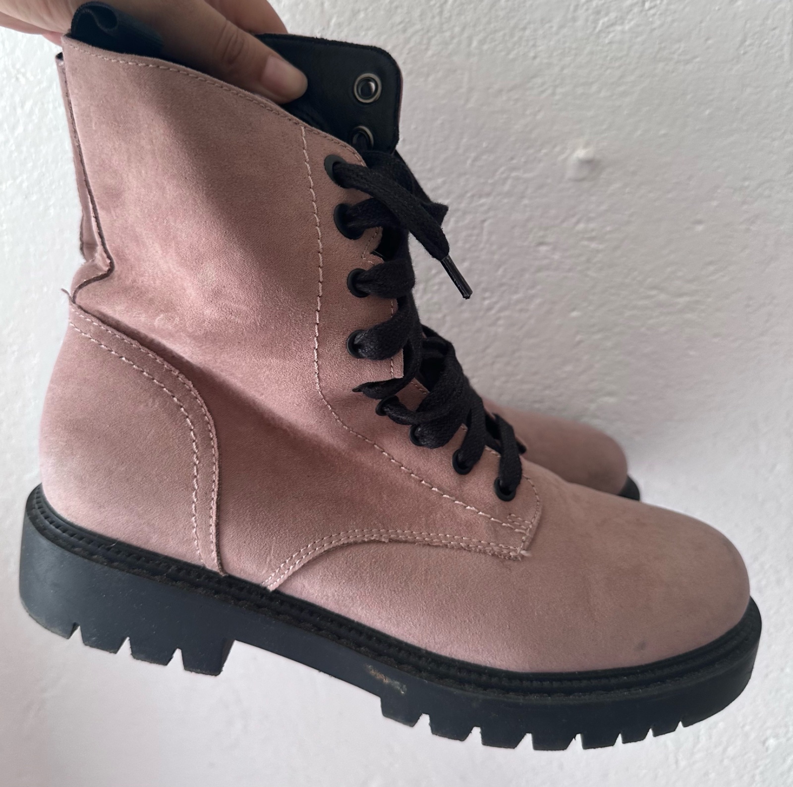Bottines en daim en tres bon etat