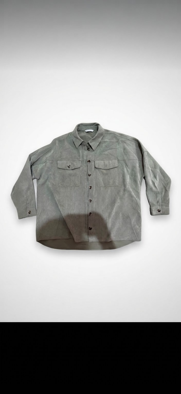 Surchemise oversize en velours côtelé de la marque Stradivarius Taille L