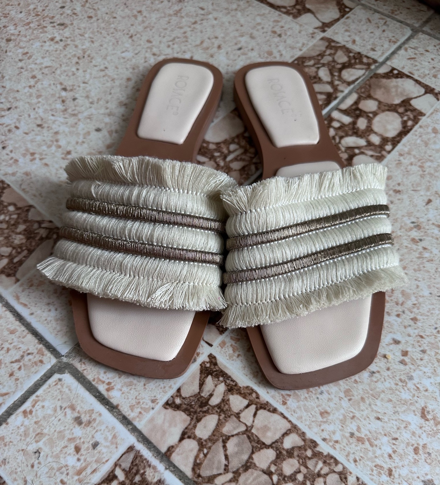 Mules rosace peu porté