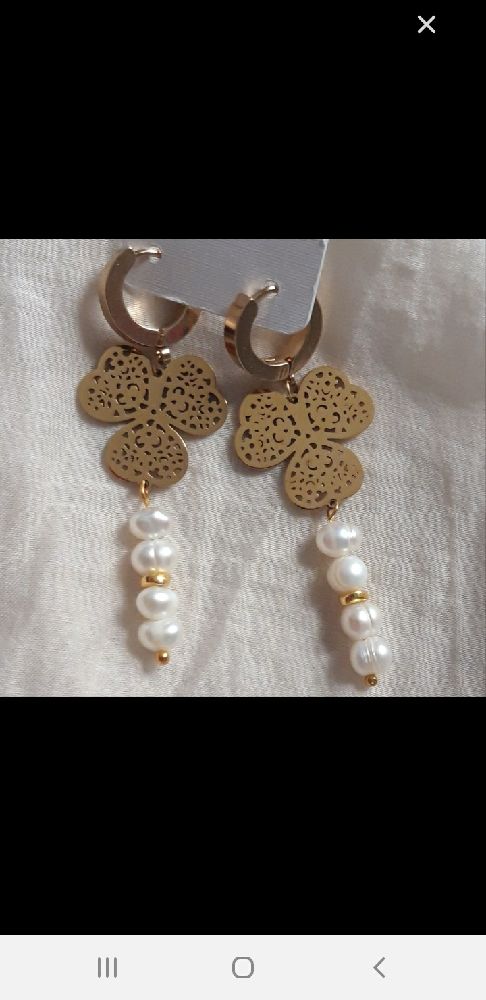 boucles d'oreilles 