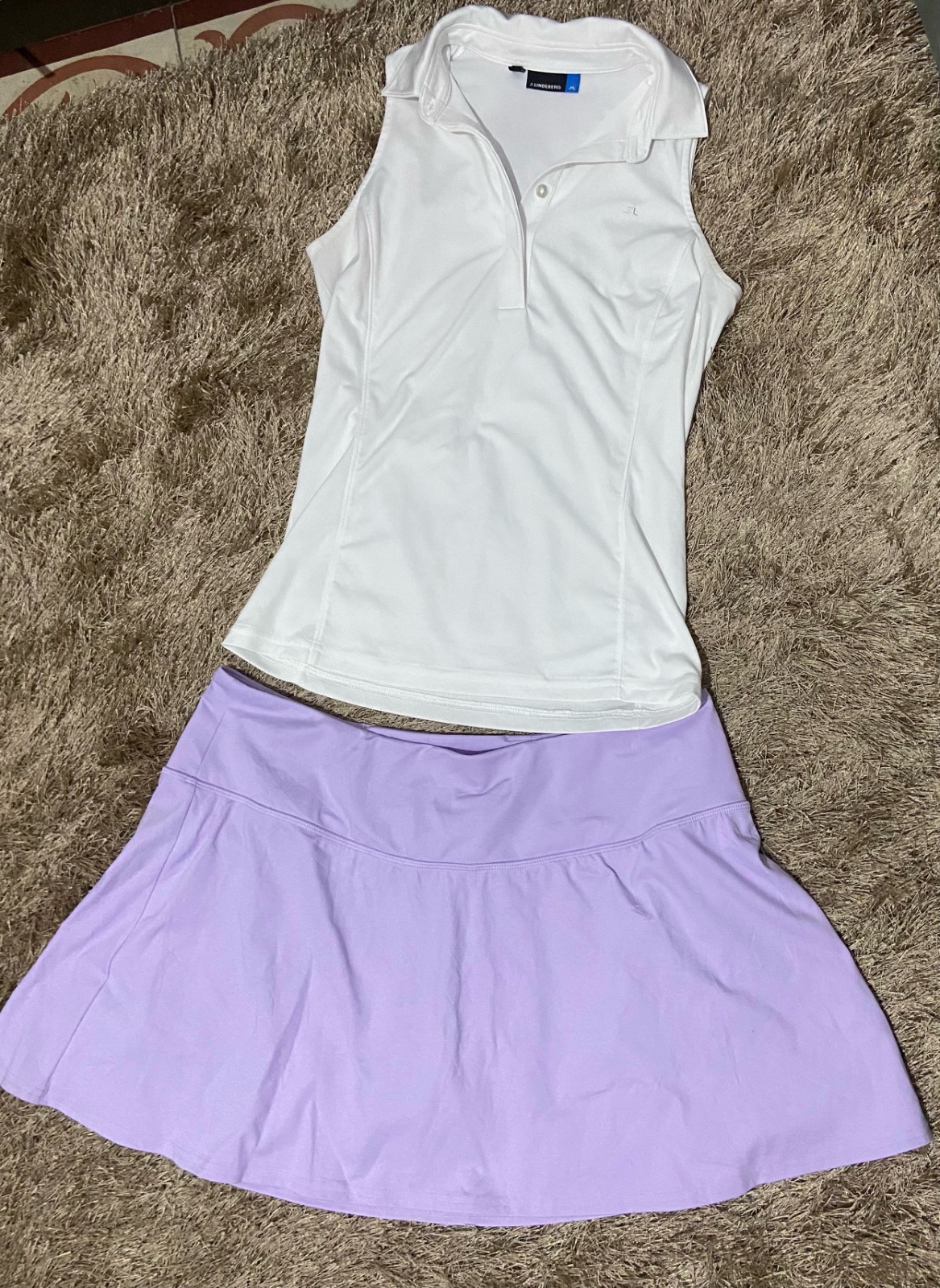 Jupe short et tshirt 
