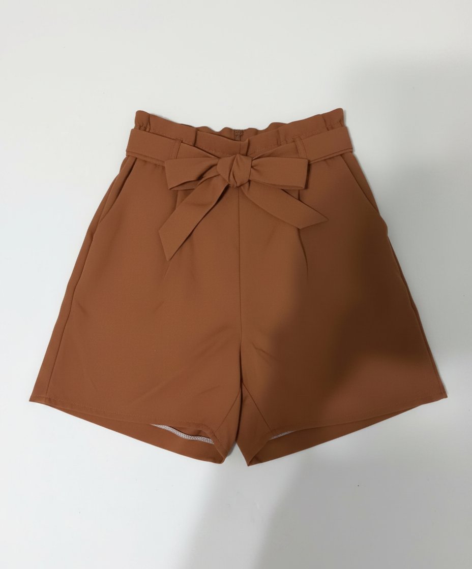 Short élégant avec ceinture à nouer, coupe moderne et confortable