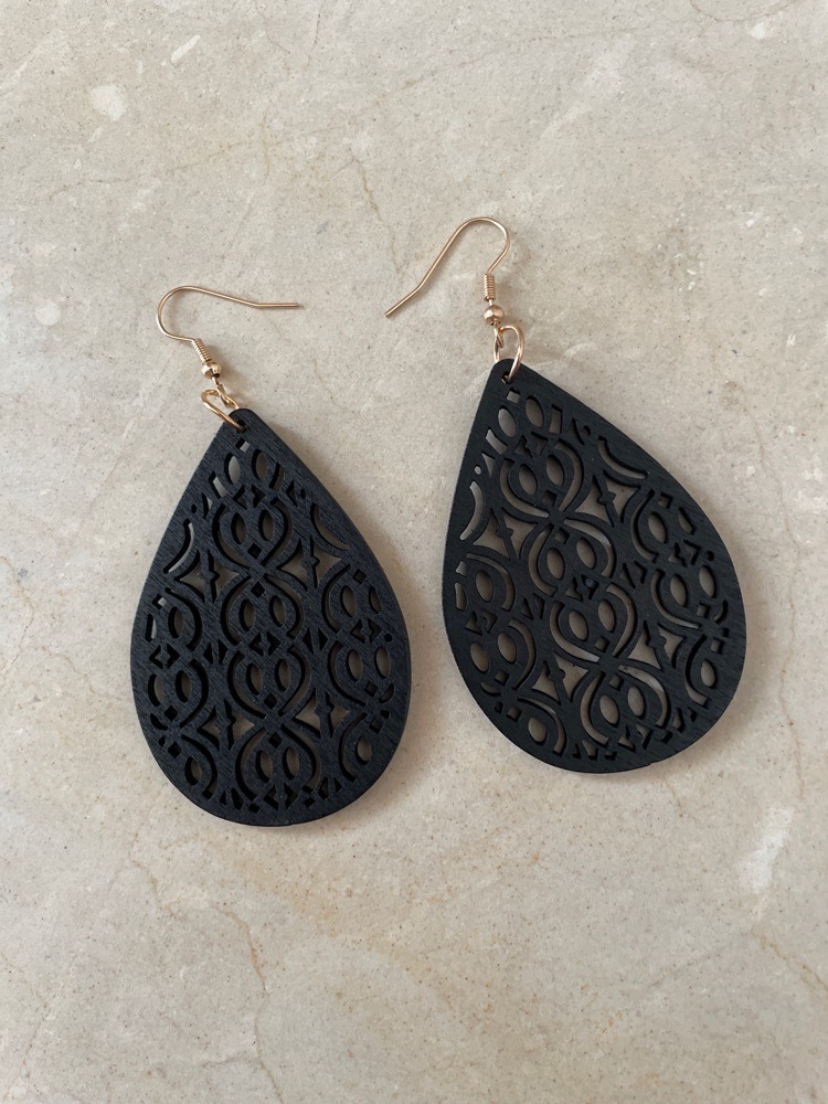 Boucles d'oreilles 🖤