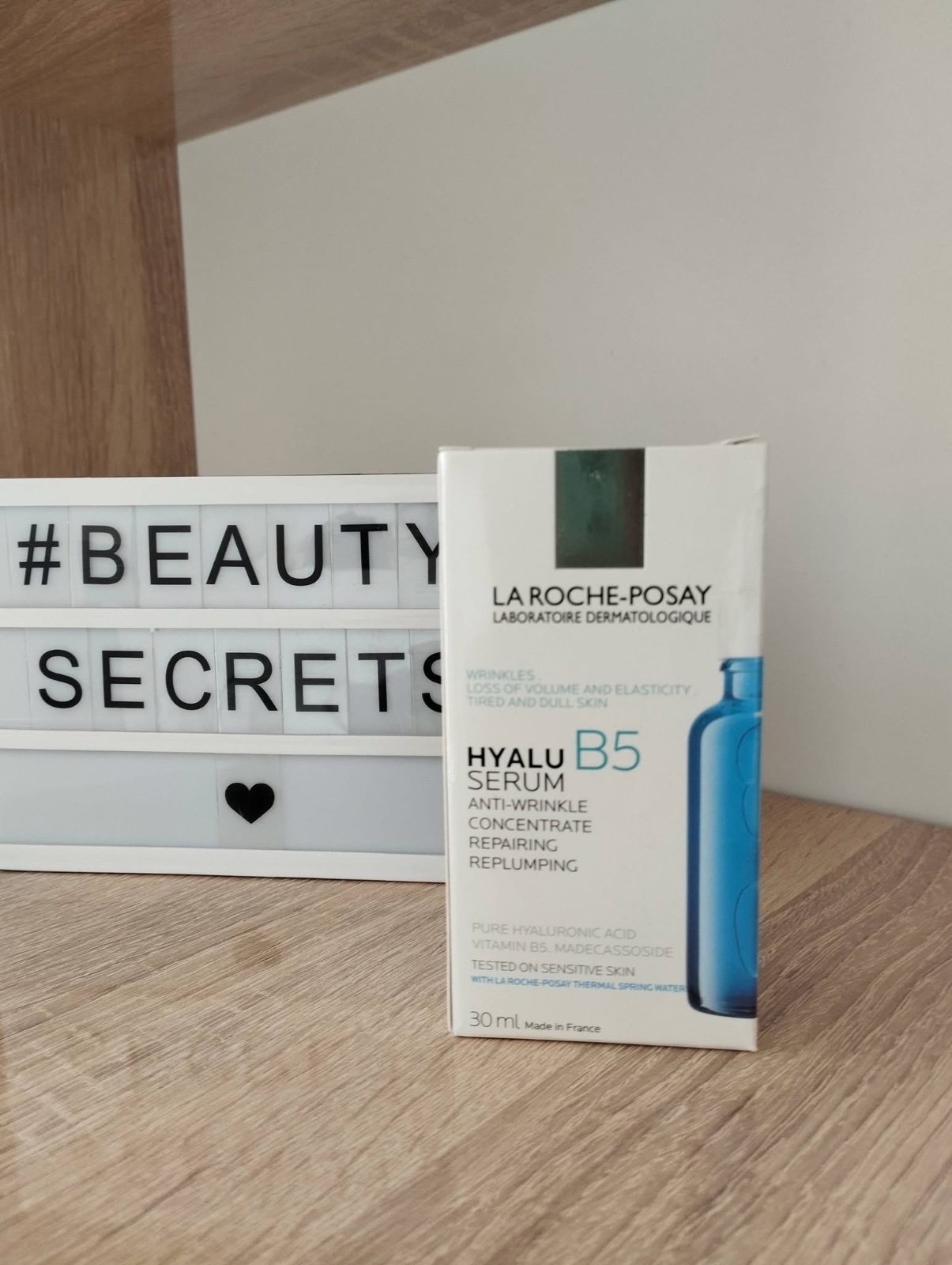 La Roche-Posay Hyalu B5 Sérum Anti-rides Concentré Réparateur Repulpant 30ml