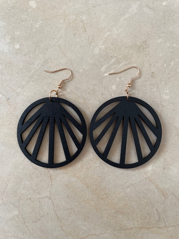 Boucles d'oreilles 🖤