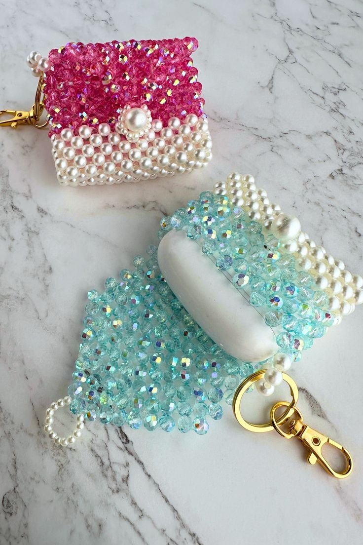 Coque AirPods Handmade en Perles et Cristal 💎🌸   