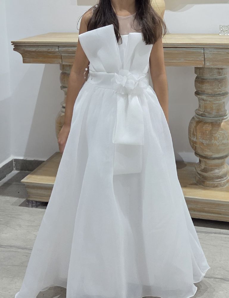 Robe cérémonie  + cerceau a part  (fille 5- 6 ans)