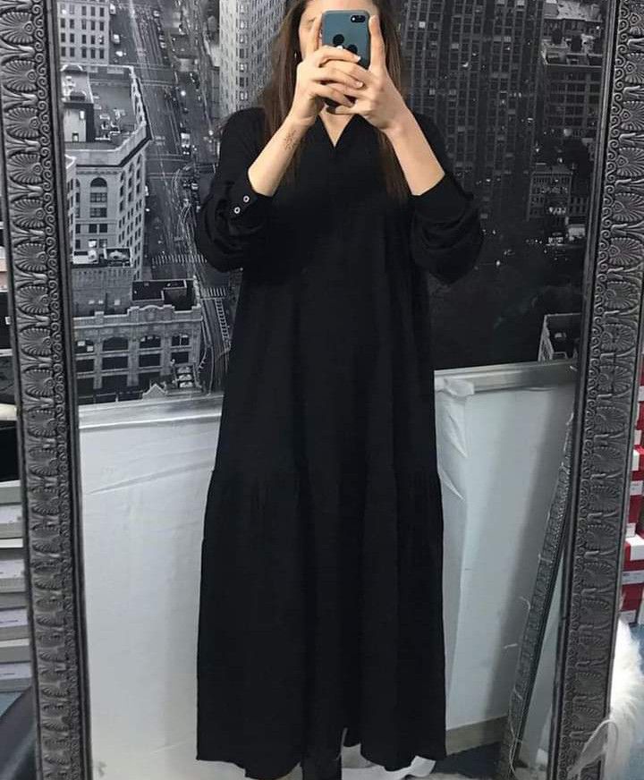 Robe noire longue tres peu porter