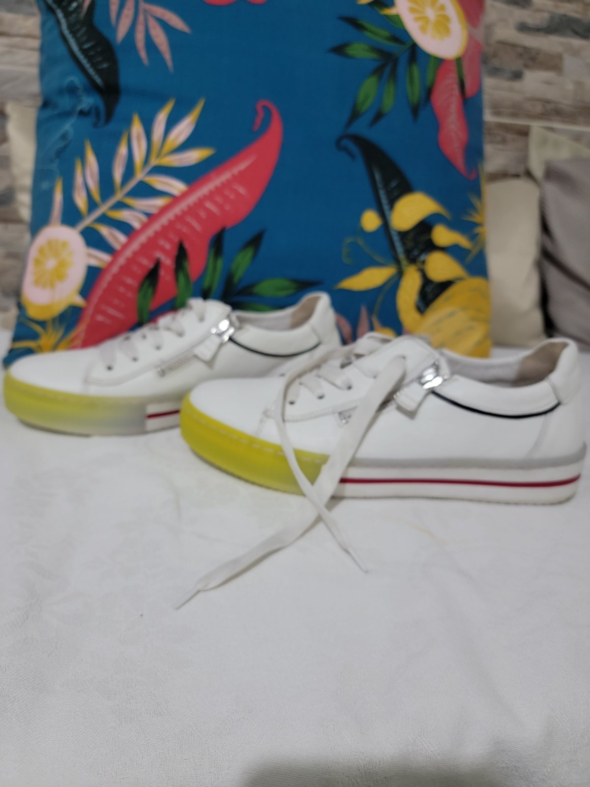 Très jolies baskets 