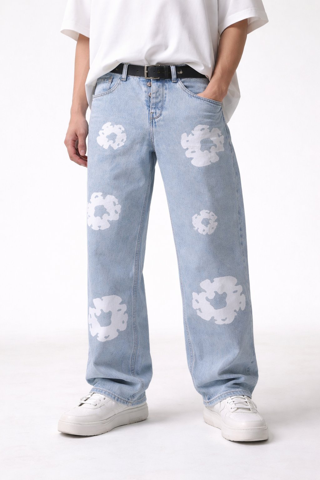 Jeans homme droite avce motif  florals 