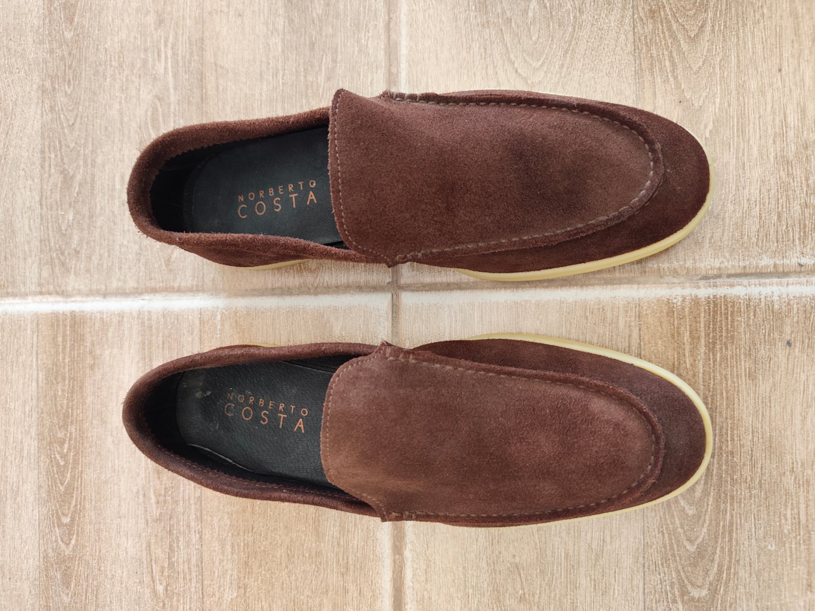 Mocassins en daim à enfiler en marron
