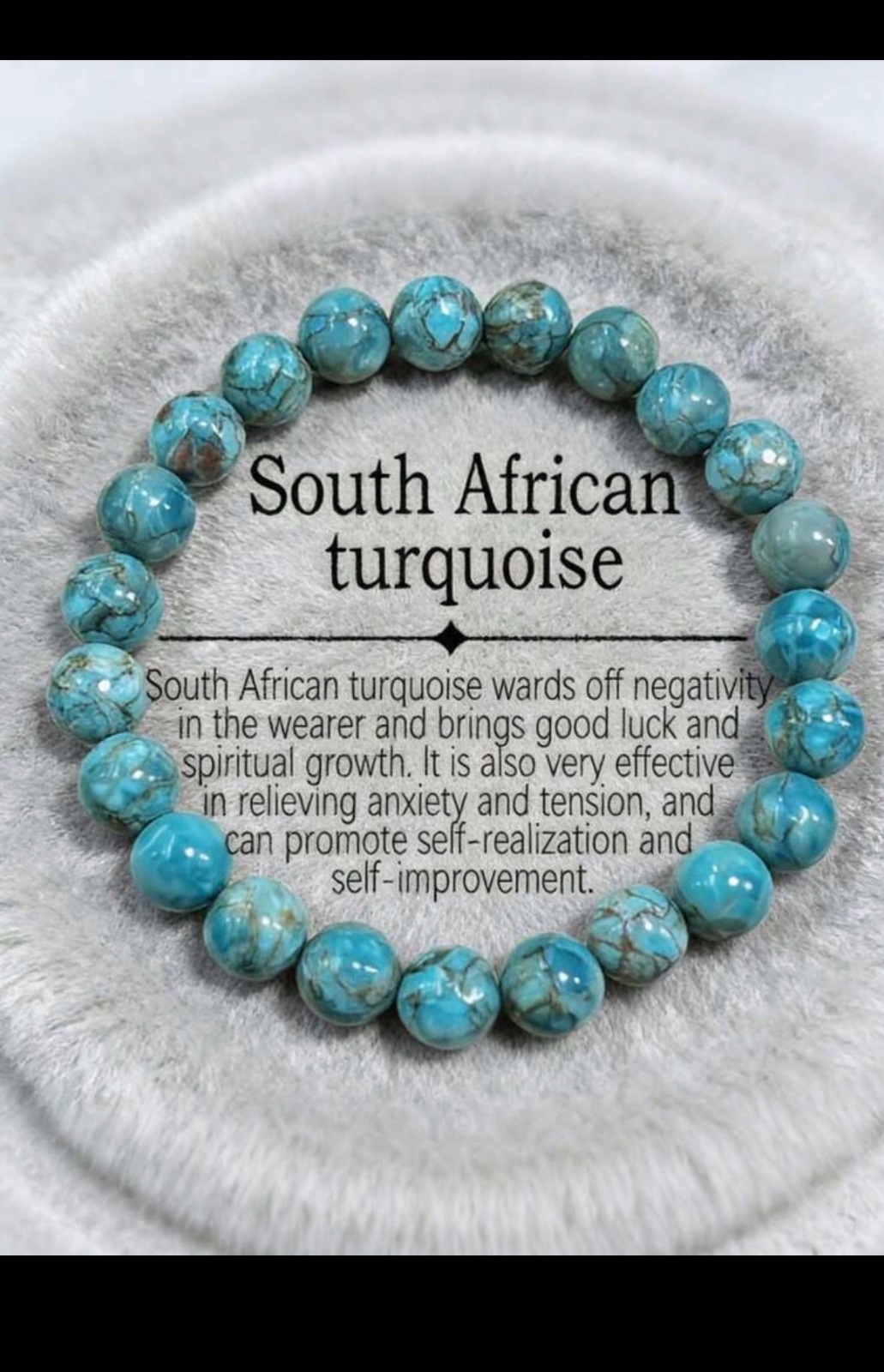 Ce bracelet en turquoise sud-africain est fabriqué à la main avec des perles de 8 mm