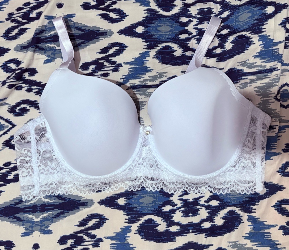 Soutien-gorge à armatures en dentelle , Blanc 105D