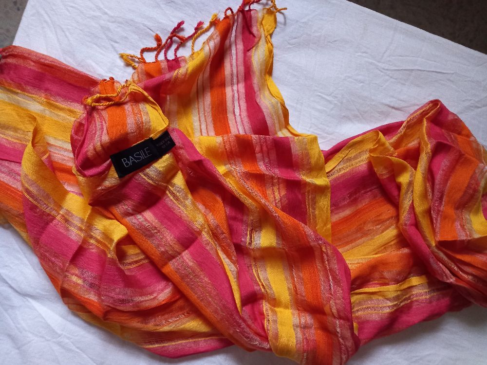 foulard marque Basile
