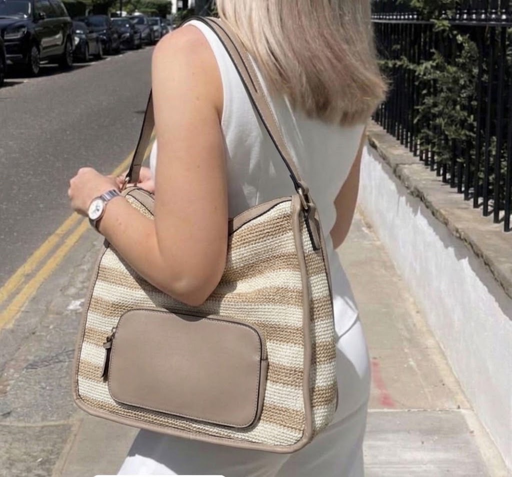 Sac en pailles rayé beige et blanc 