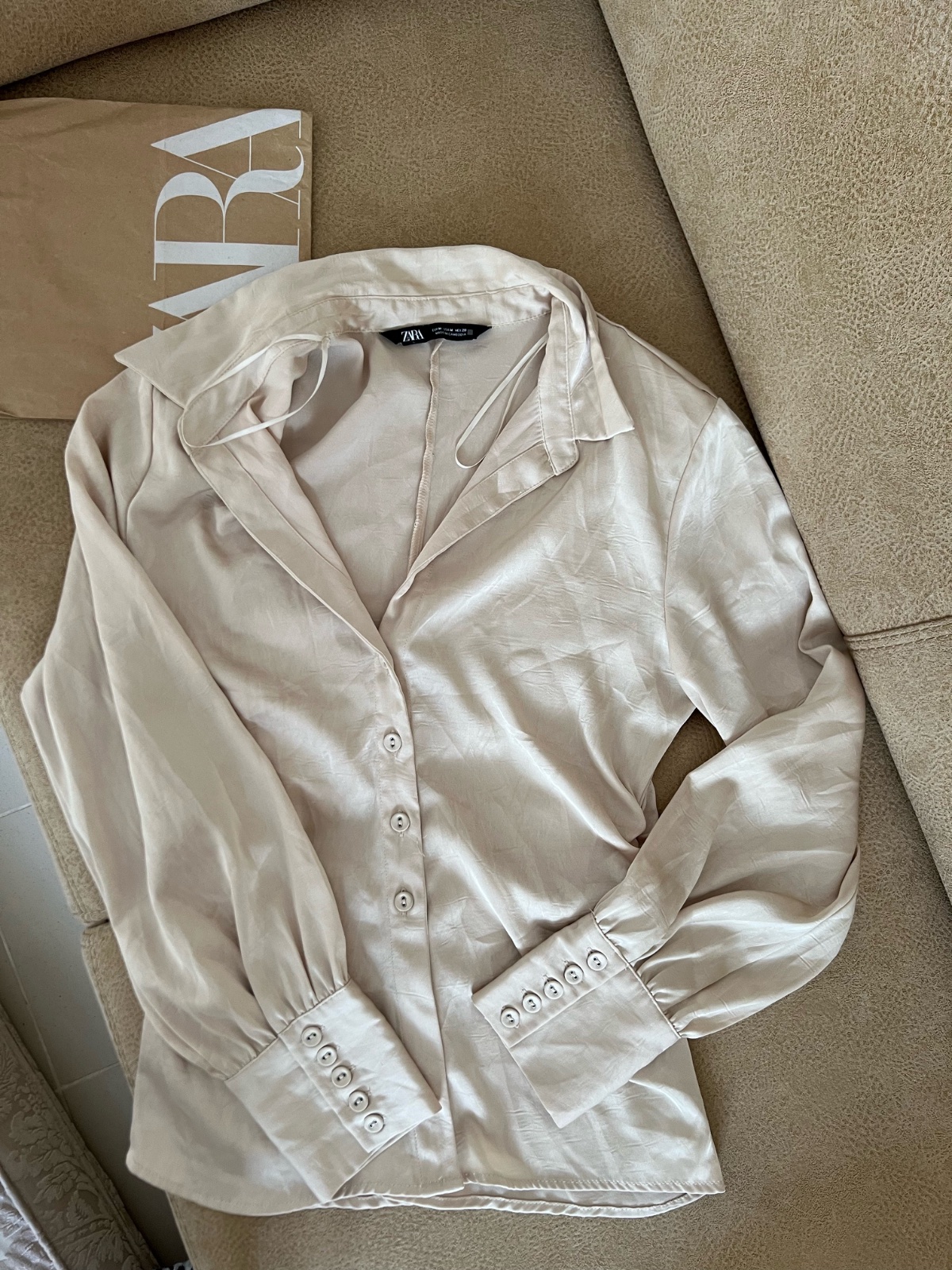 Chemise satin zara 