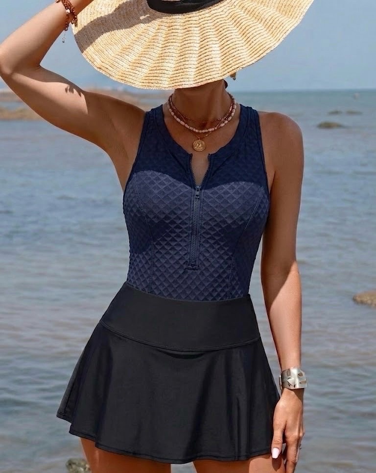 Maillot bleu marine et noir 