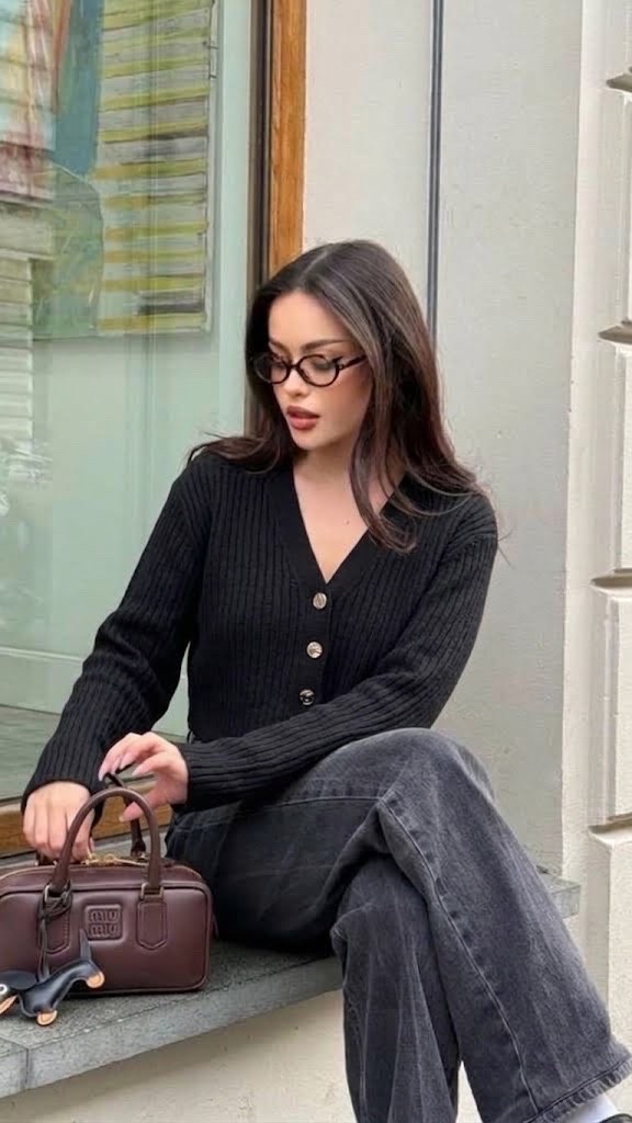 Cardigan noir courte 