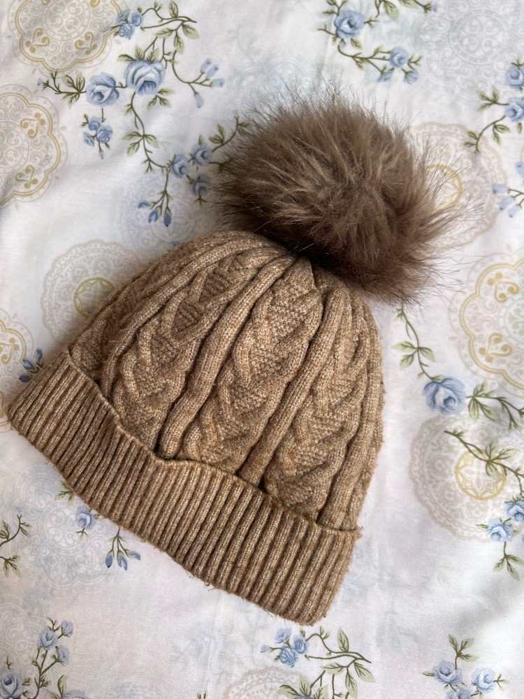 Bonnet à pompon 