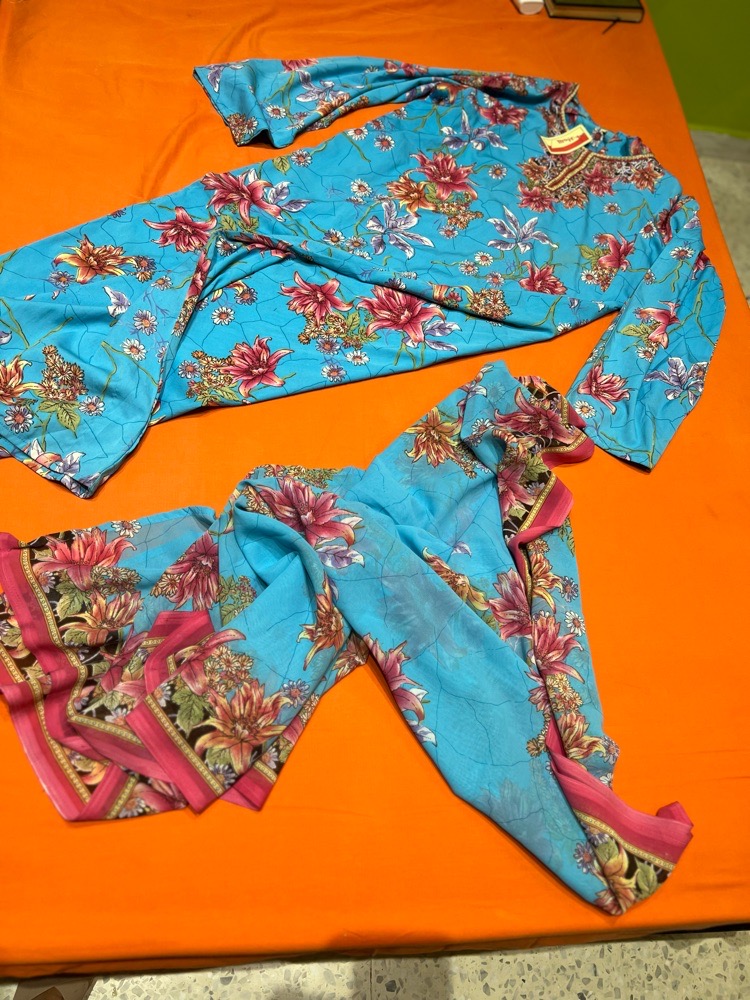 Jebba avec foulard