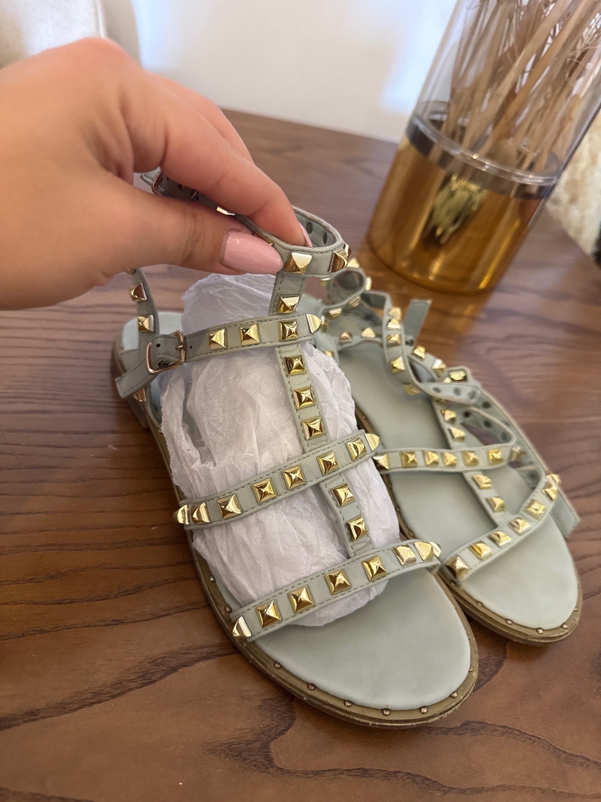 Sandales cuir model valentino