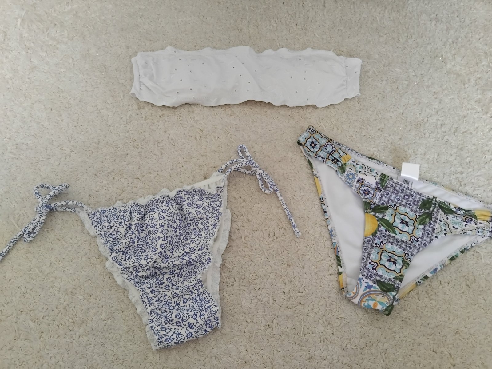 Bikini taille XS ne convient pas a un S tres petite poitrine