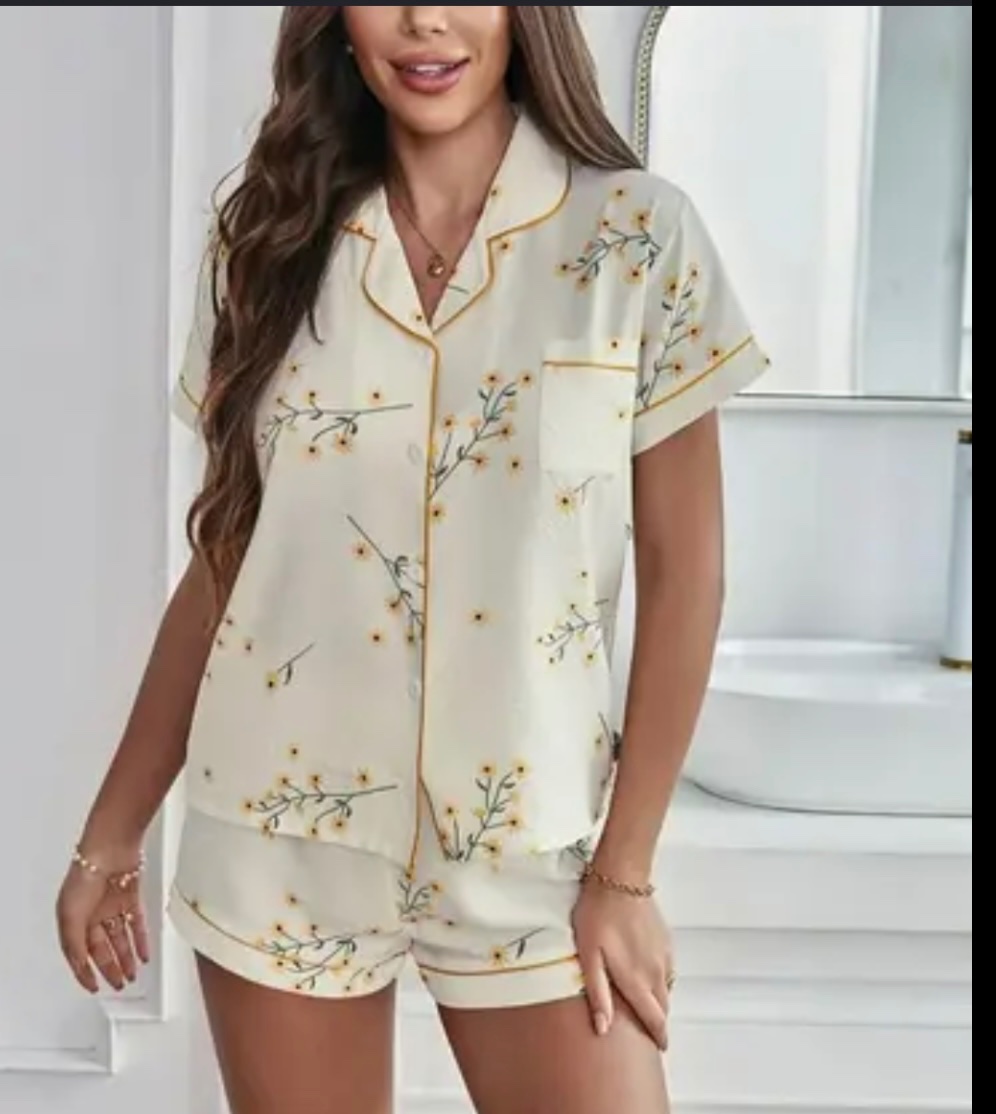 Ensemble de pyjama blanc cassé