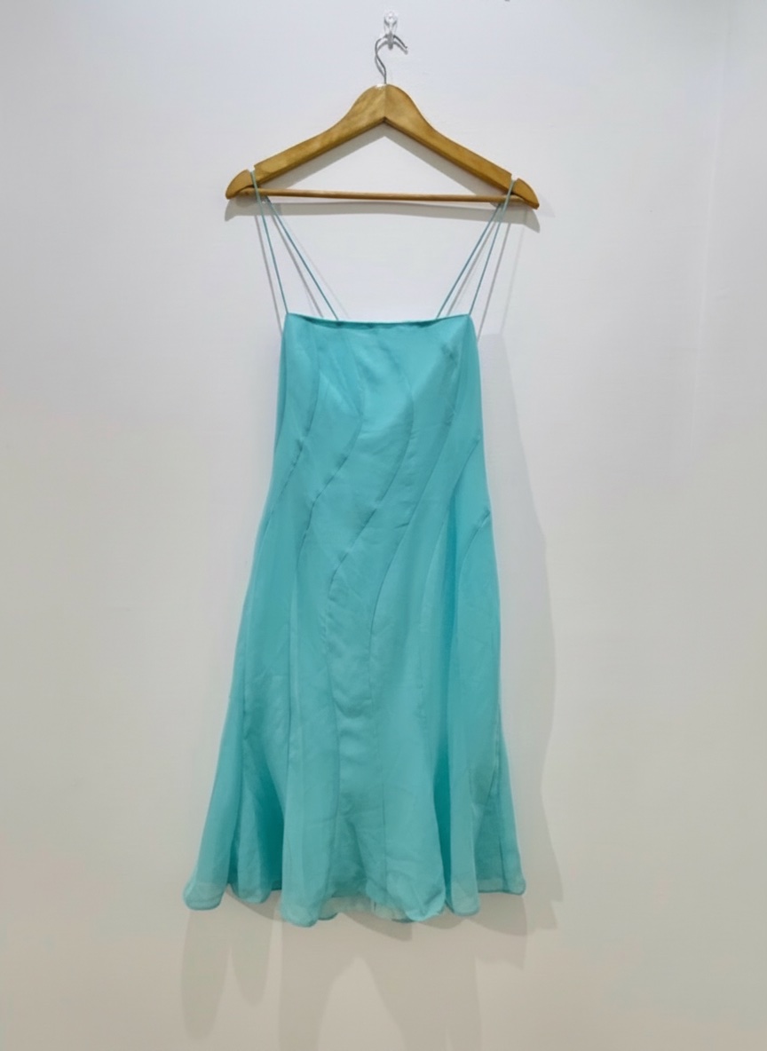 Robe bleu aqua avec étiquette taille S 