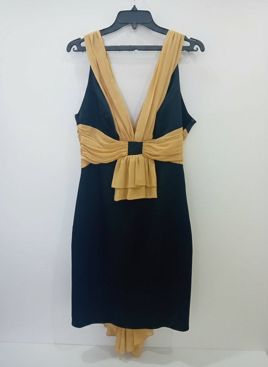 Robe noire et jaune