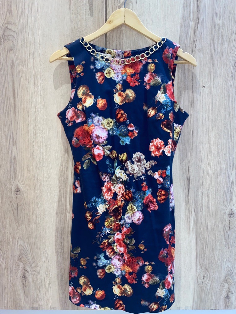 Robe courte droite