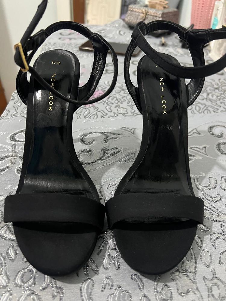 Sandal talon noir 