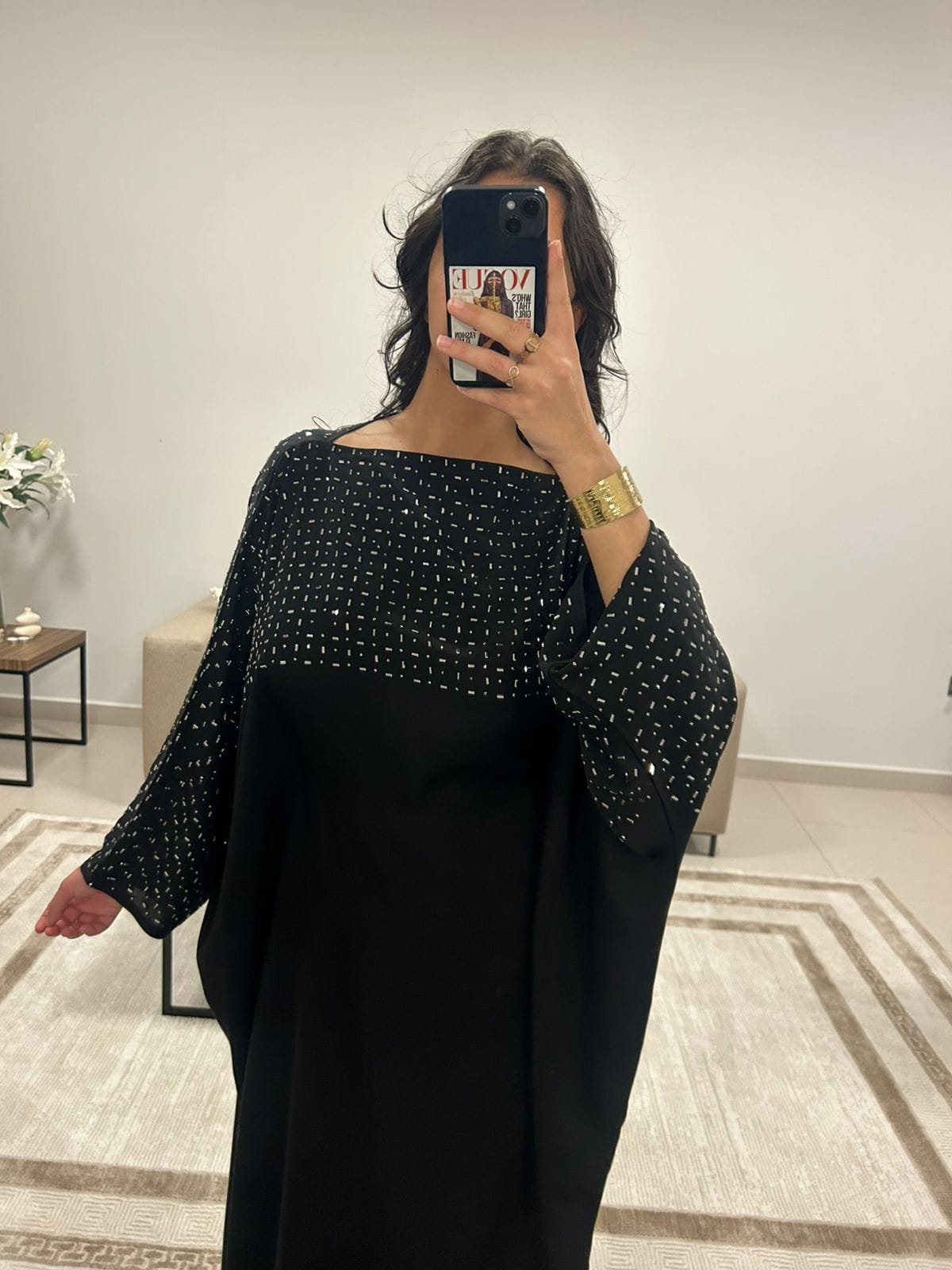 Abaya noir de Dubaï avec son foulard 