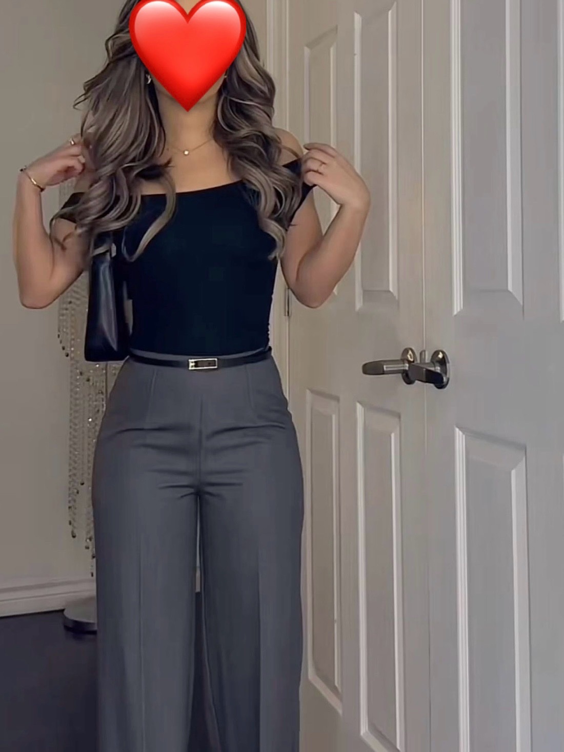 Pantalon tailleur avec ceinture
