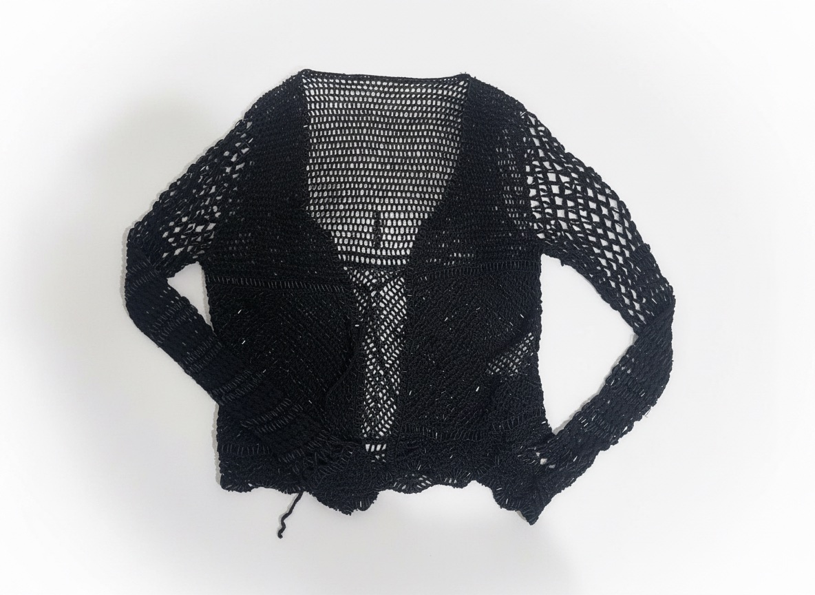Chemise noire crochet