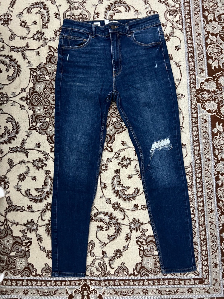 Pantalon bershka 