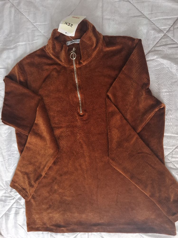 Pull neuf