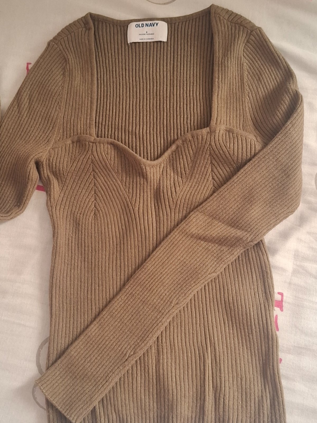PULL neuf 