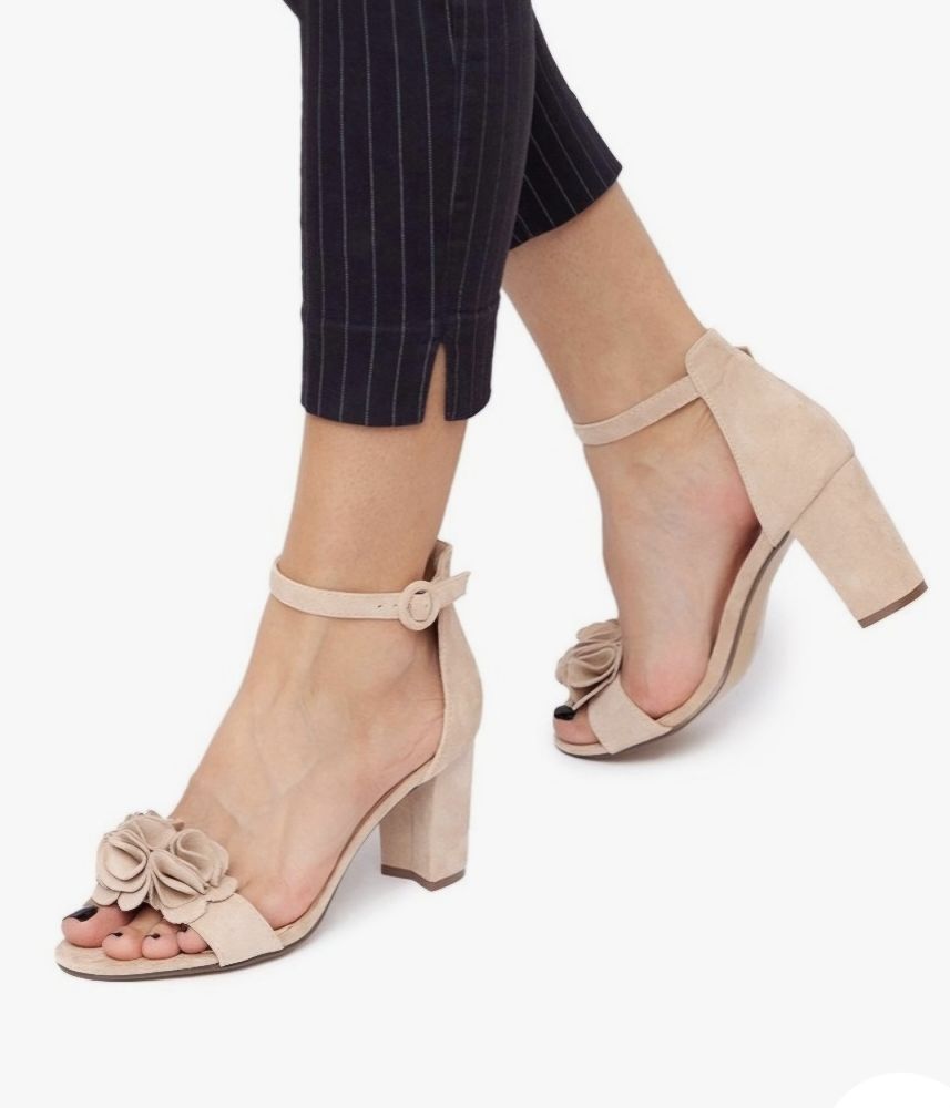 Sandales rose poudré à demi-talons, très confortables 